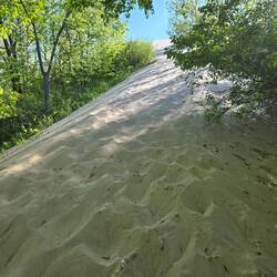 Die Düne sieht gar nicht so steil aus