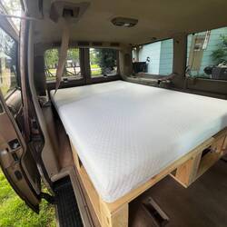 Fast fertig, später muss nur noch die Matratze geschnitten werden