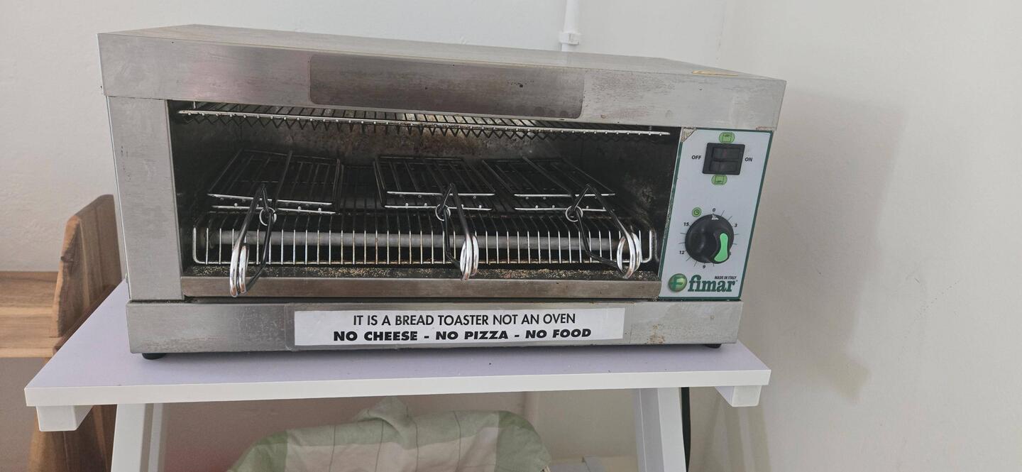 A different toasting device