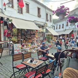 Nochmals in Gjirokastër