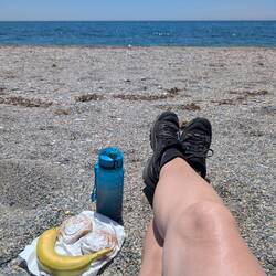 Auf dem Rückweg gab es dann ein Picknick an einem menschenleeren Strand.