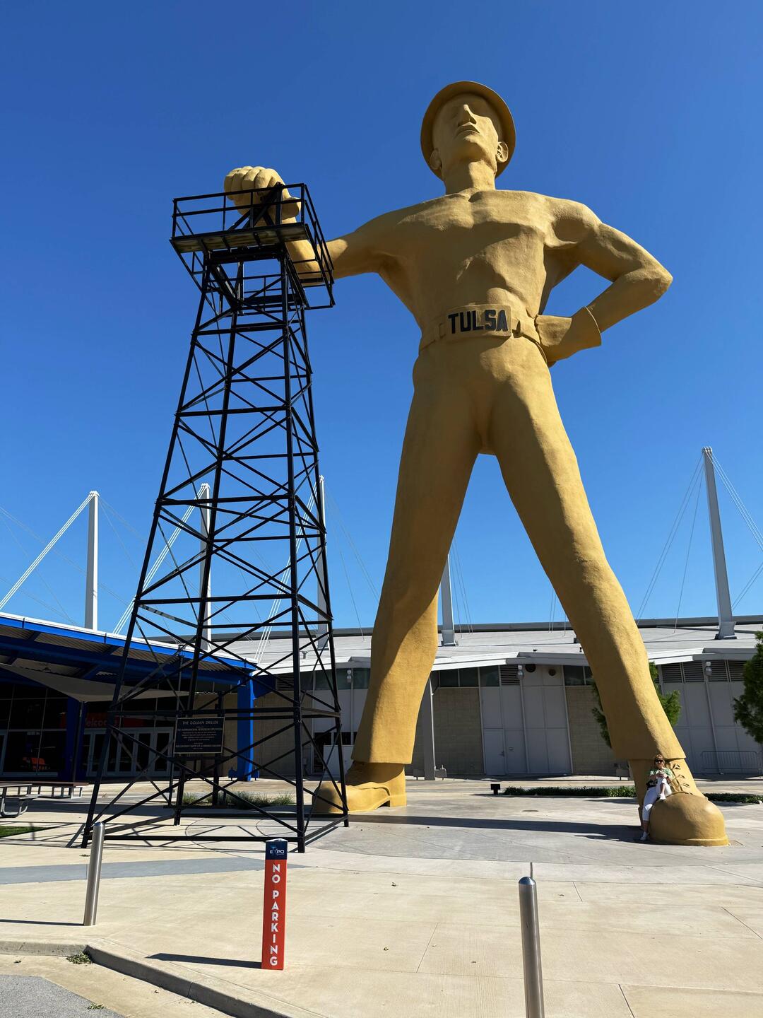 Goldener Bohrer, Sinnbild für Bodenreichtum