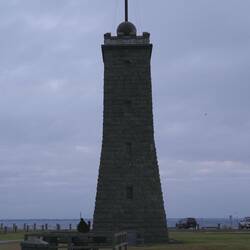 alter Stundenballturm (hat früher zur Mittagszeit den Ball fallen lassen).