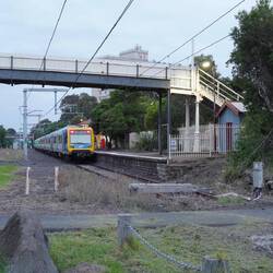 nach Williamstown. Dort gibt es einen ...