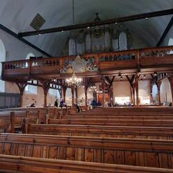 Mit Kaffe und Kuchen