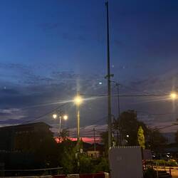 Sonnenaufgang am Fährhafen