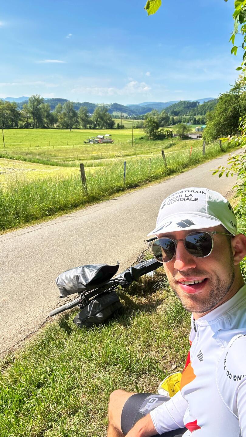 Frühstücks Pause hinter Basel 👌