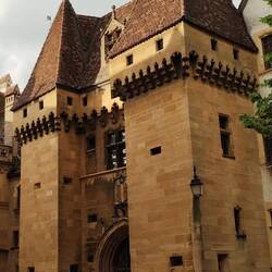 Neuchatel castle