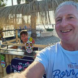 Wo ist denn nur der Barkeeper? 🧐 Kein Problem, wir wissen uns auch selbst zu helfen 😆 🥂