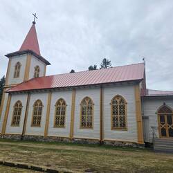 Die Kirche von Kuivaniemi.