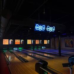 Image that ... bowling @ Brooklyn Bowl! 😝