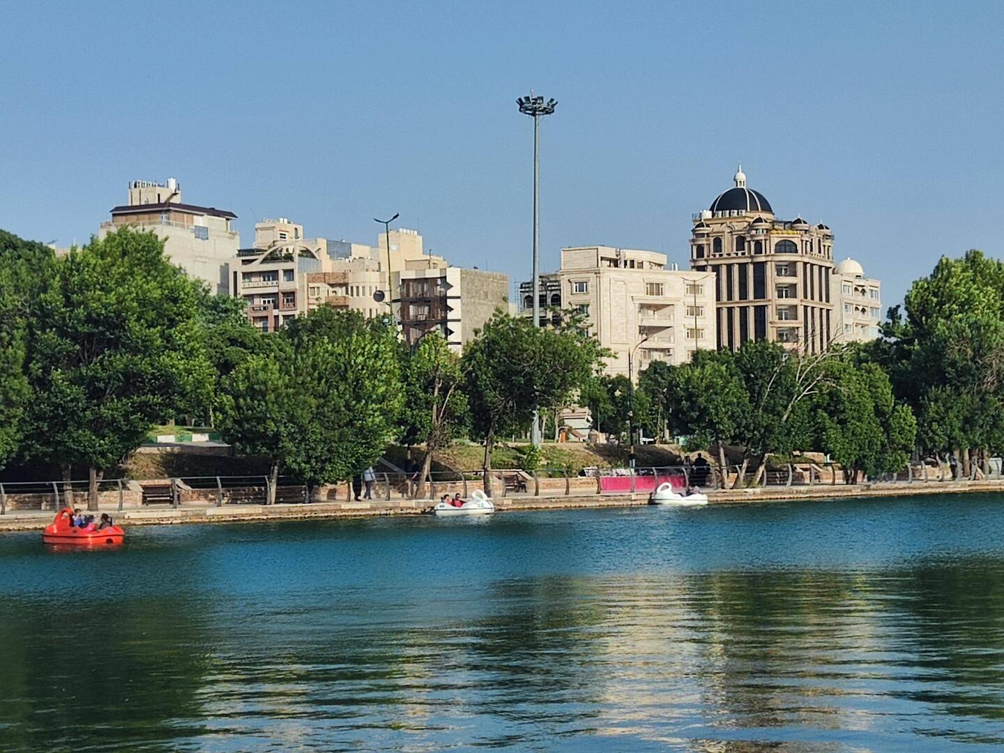 einen letzten Blick auf den See von Khorramabad