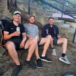 Auf dem Campingplatz dann noch den Täve getroffen, der von der Nordsee nach Tarifa radelt.