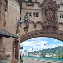 Traben-Trabach's Tor über die Brücke