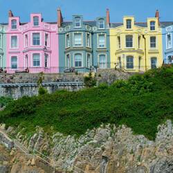 Tenby in voller Farbenbracht