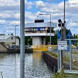 Iffezheimer Schleuse, Angeln verboten
