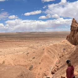 Rundherum plattes Land, und plötzlich diese Felsen... unwirklich.😯