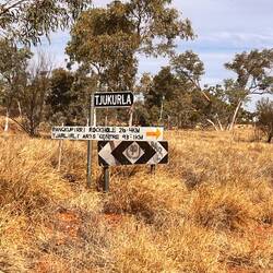Turnoff to Tjukurla