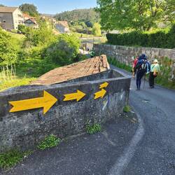 Plenty of arrows. No getting lost now.