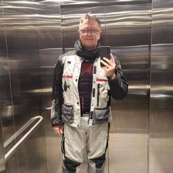 Wollte schon immer ein Aufzug selfie 😂