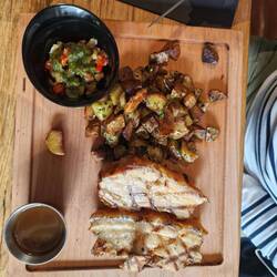 Poitrine de porc avec son petit jus, pommes de terre rissolées de foliiiiie