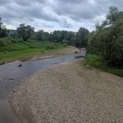 Das Rinnsal war an der schlimmsten Flutkatastrophe beteiligt. Die Ahr bei der Mündung.