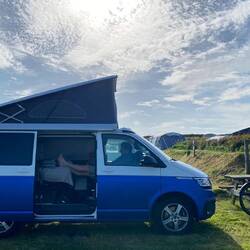 Im Bus ist es windstill.