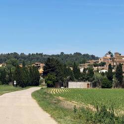 Die Dörfer/Häuser sehen hier sehr idyllisch aus, mit Naturstein gemauert.