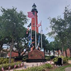 Ponce Inlet - Lighthouse & Veterans Memorial