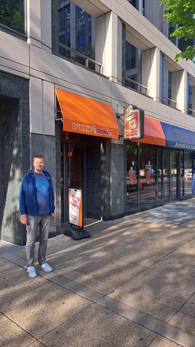 "Unser" Dunkin' Donut um die Ecke.