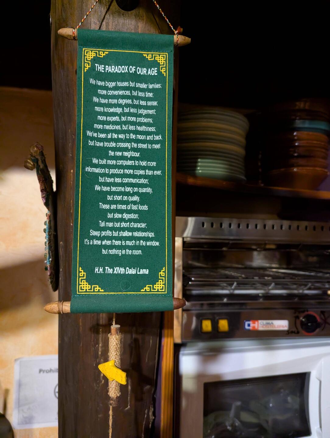 Albergue Verde vegetarian food and Albergue are Buddhest decor and feelings.