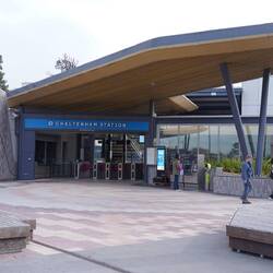 Cheltenham, der Heimatbahnhof von Rita und Andreas, oben ...