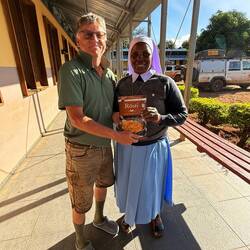 Der Moment, der das Leben der Schwestern auf ewig verändert: Rösti meets God!