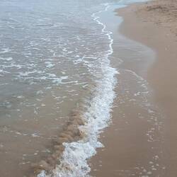 Meer, Wind und erste Wolken, es bleibt aber trocken