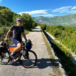 Gerade geht's weiter. Nun mit Gegenwind