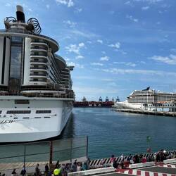 MSC Seaview is almost twice as big as the Música