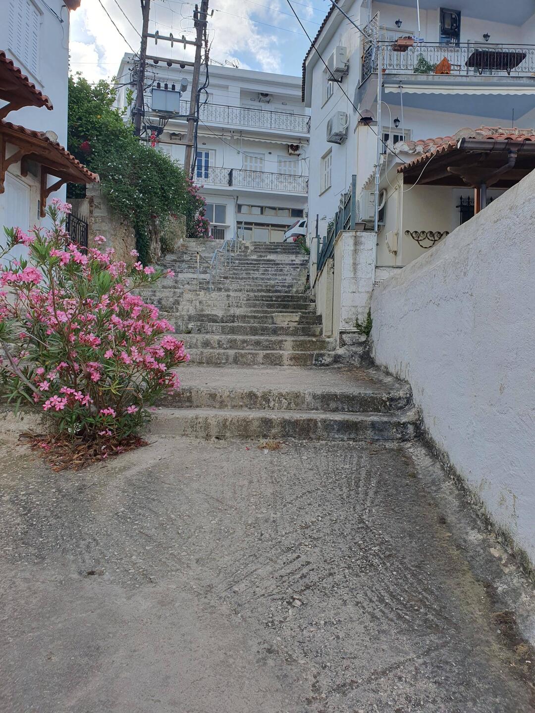 Thanks google maps! Another set of stairs we were supposed to drive down.