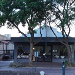 Das älteste Gebäude hier, heute ein Café ...