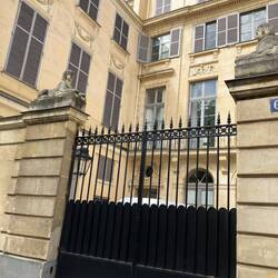 Typical mansion: Johnny Depp stayed here, Egyptian craze