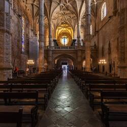 Igreja de Santa Maria mit kunstvoller Gewölbedecke