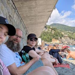 Am Ende habe ich mir noch fast alle Bänder gerissen, aber dann doch heile im Schatten angekommen