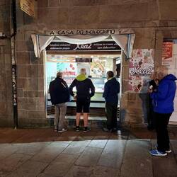 Pension A Casa de Pegrino, where I stayed, is right over a gelato shop.
