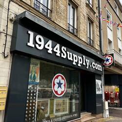 Viele Military-Shops