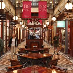 Eine alte Passage, ...