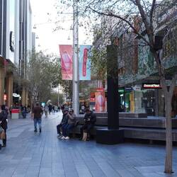 ganz normaler Fußgängerzone.