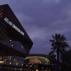 vom Convention Centre.