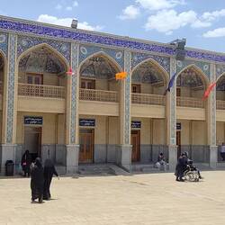 Holy Shrine of Shahecheragh (kurz vor dem 12 Uhr Gebet)