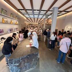 Donut Flagship Store