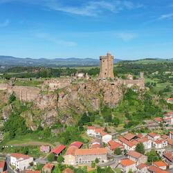 La forteresse de Polignac vue du ciel