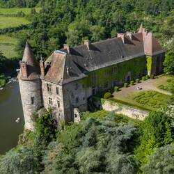 Le château de Lavoûte Polignac vu du ciel